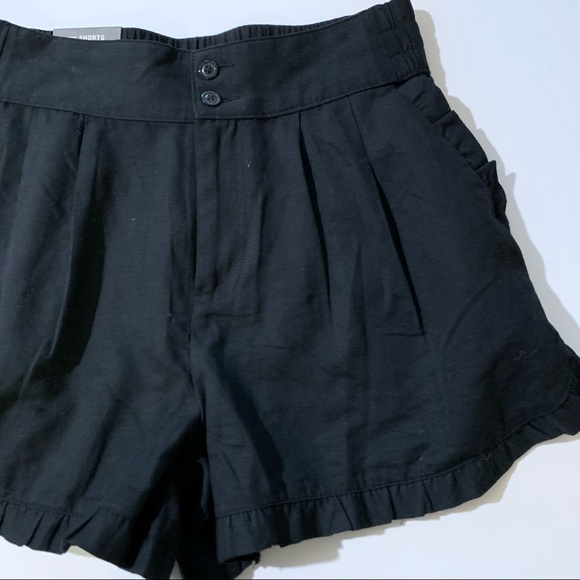 NWT Who What Wear Black Ruffle Shorts Size 8 - Picture 4 of 7